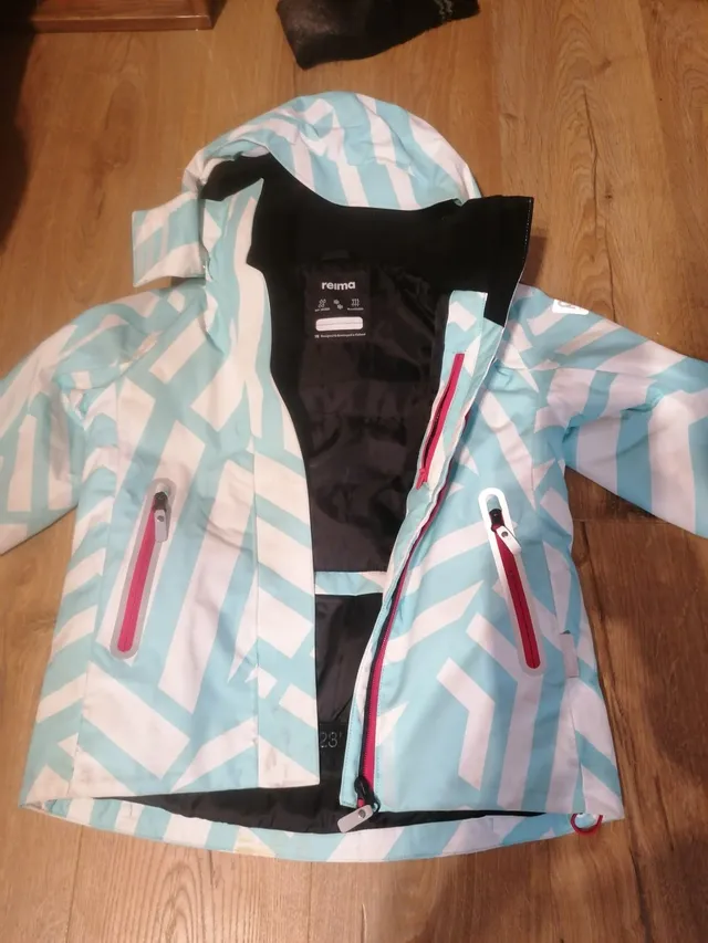 Куртка Reima128 см